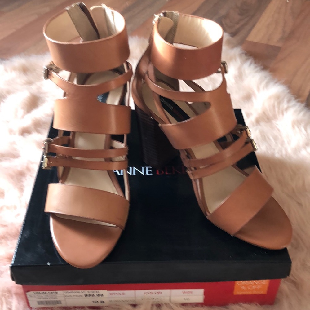 Jeanne Beker heels